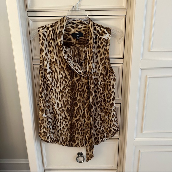 J. CREW LEOPARD PRINT TIE NECK SLEEVELESS TOP SIZE XS - Picture 4 of 10